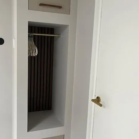 Nieuw Bootique Frysk Huske Langweerderwielen Boornzwaag over de Wielen Exterior photo