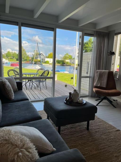 Holiday home Nieuw Bootique Frysk Huske Langweerderwielen Boornzwaag over de Wielen
